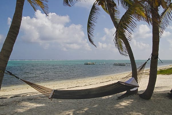 cayman-island-896973_640